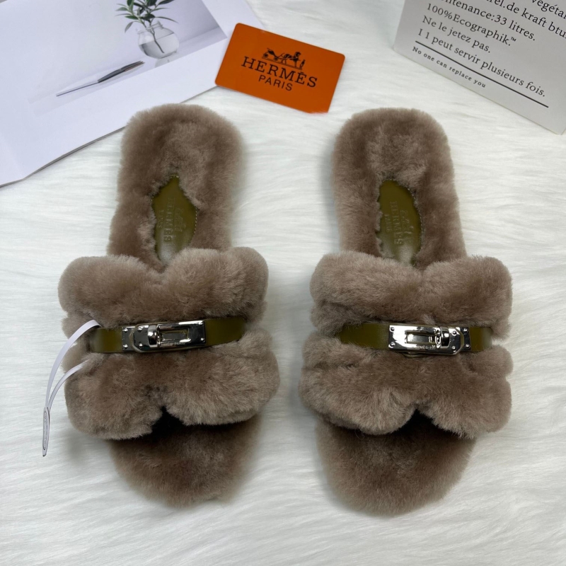 H**me5 slippers